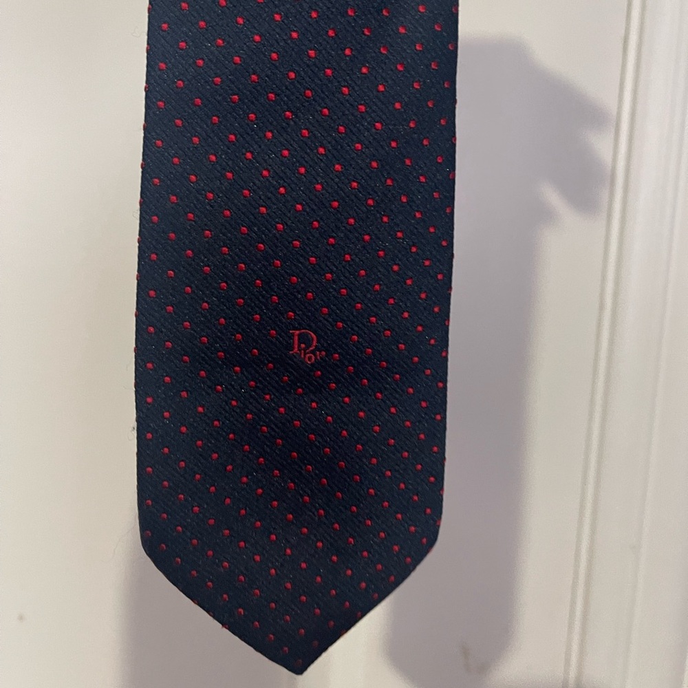 Christian Dior Tie Navy Blue with red tiny spots Sz Os - Picture 8 of 13